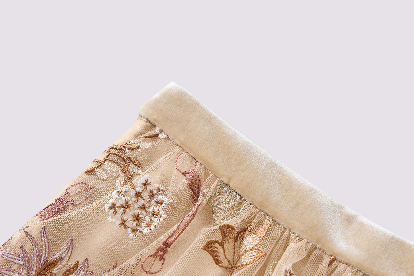 Embroidered large half skirt