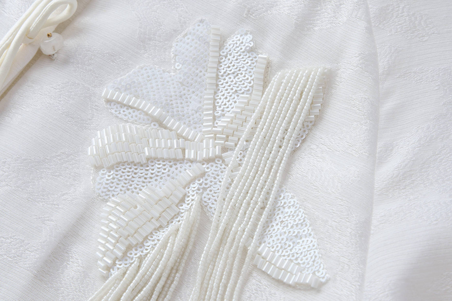 White jacquard embroidered coat