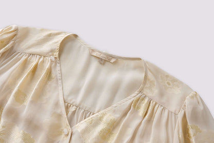 Jacquard top made of mulberry silk