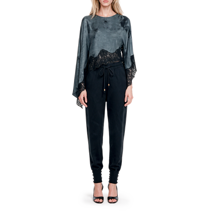 Tight-fitting woolen trousers